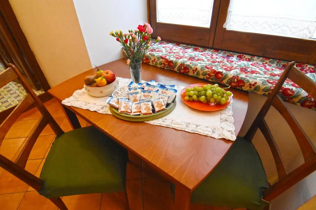 Apartment Appartamento Sirio Naples